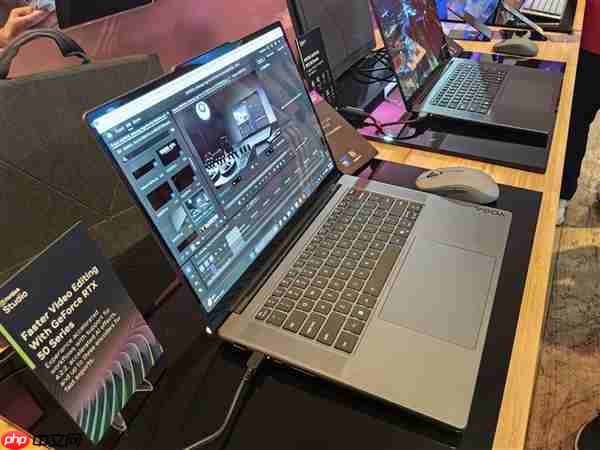联想YOGA Pro 16 Aura AI元启版发布：3.2K双层OLED屏 亮度1000尼特