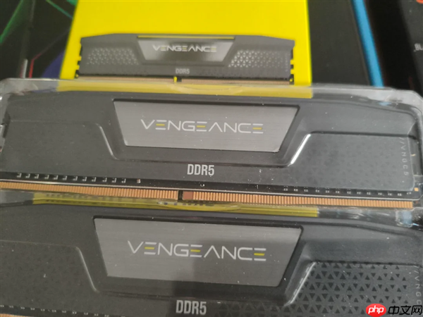消费者被坑惨！亚马逊官方买DDR5：竟然是穿马甲的DDR4
