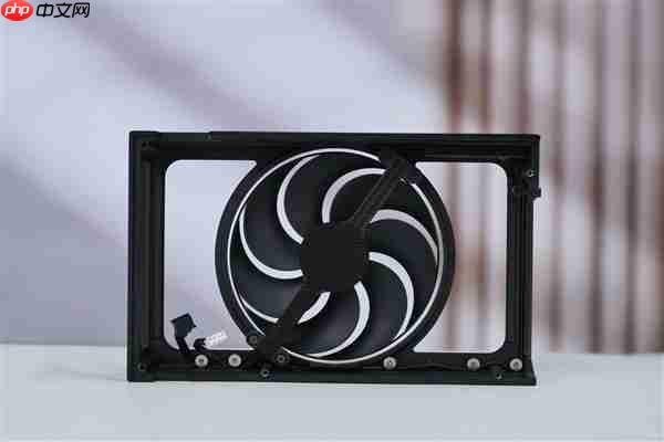 ITX性能小钢炮！七彩虹RTX 5070 Mini OC 12GB图赏