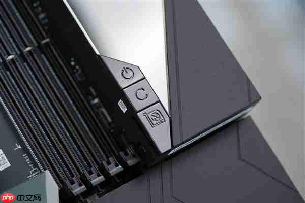 限量1000块！微星MEG X870E GODLIKE X EDITION主板图赏