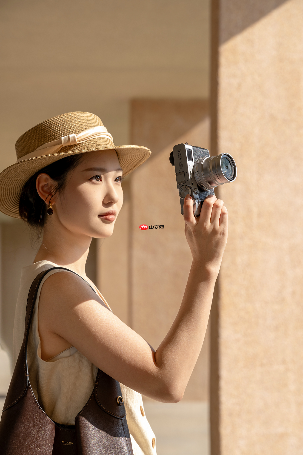 唯卓仕发布富士X100系列专属附加镜,双镜解锁创作自由