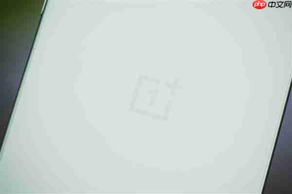 全球首发第五代骁龙8！一加Ace 6T图赏