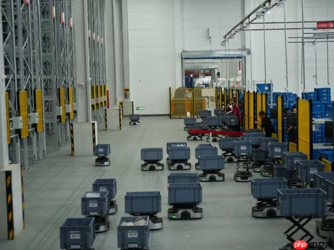 今年全国第 1800 亿件快件由京东物流送达,智狼分拣、无人车配送