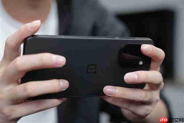 一加Ace 6T续航实测：8300mAh超大电池让你告别续航焦虑