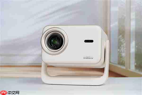 哈曼联名+1000 CVIA流明!哈趣投影H3 Ultra图赏