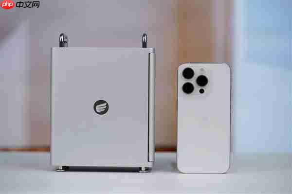 致敬苹果Mac Pro刨丝器！奥睿科Omini Pro迷你机图赏