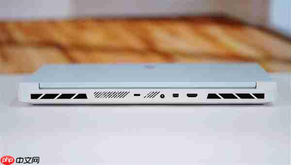 锐龙R9-9850HX万元本！雷神猎刃S游戏本图赏