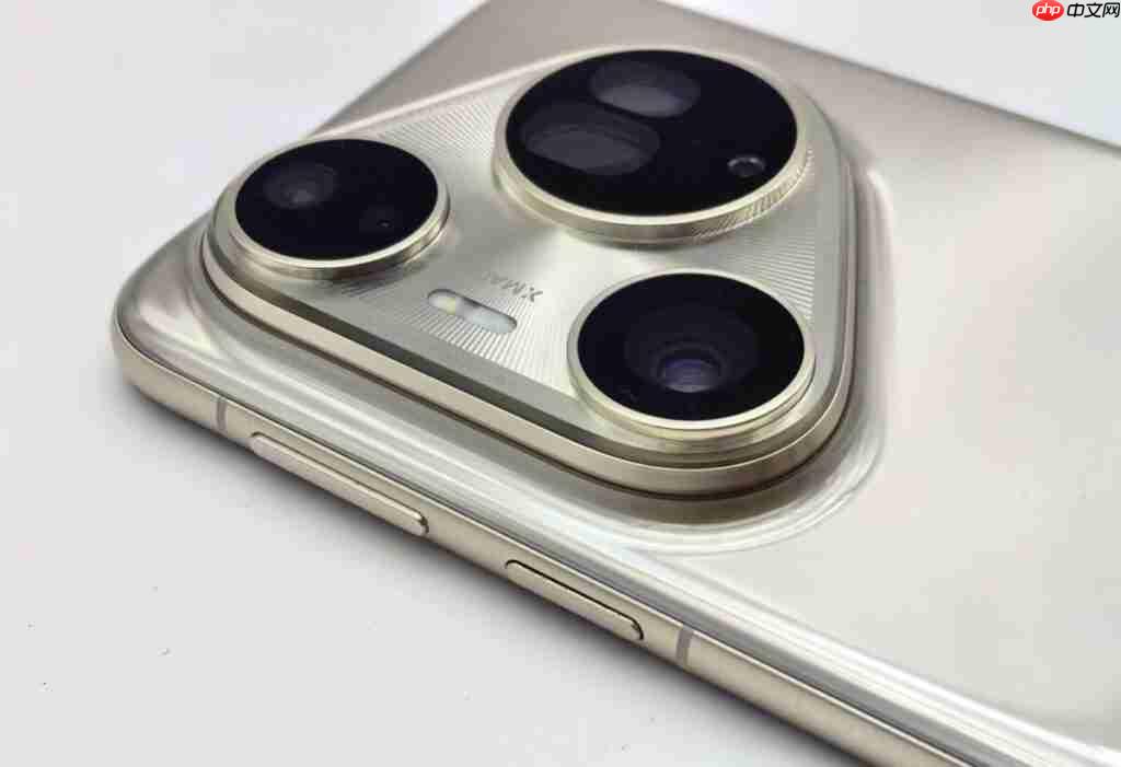 华为的「影像外交」: XMAGE 点亮巴黎皇宫,叩开全球市场大门!