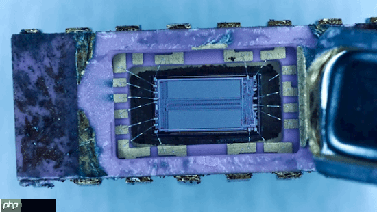 CPU收藏家开盖苏联制造芯片：竟逆向克隆自Intel