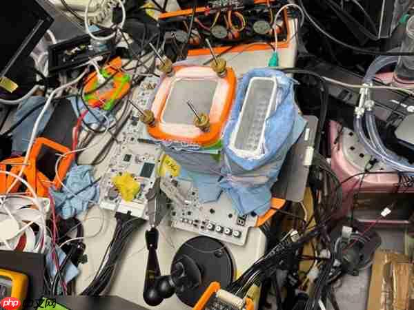 DDR5超频世界记录刷新！成功达成13034MT/s