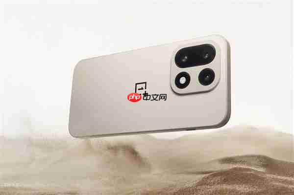 网友接触了不下10台新机 但能让他惊呼的只有一加15:手感真爽