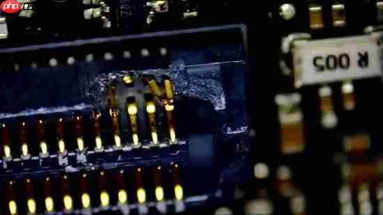 严重警告！RTX 5090绝对不要拆开 坏了根本没法修