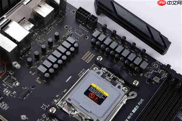 中端装机新方案！影驰联盟 B650M Wi-Fi 黑武士 PLUS 主板评测