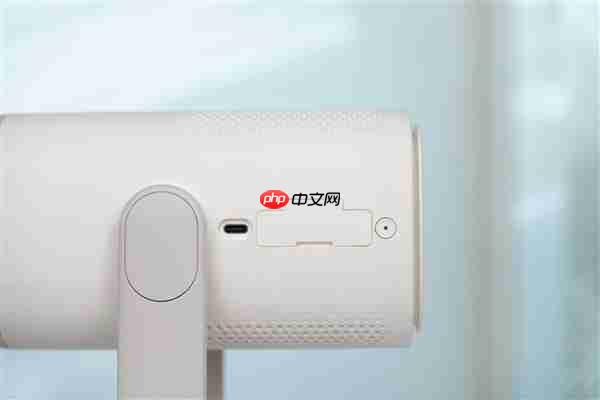 2千元内最亮便携投影！当贝Smart 2图赏