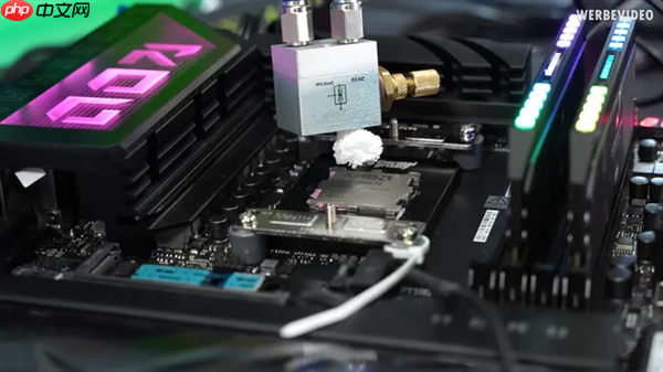 大神玩家动手：9800X3D用上超算的喷雾冷却！可惜不是太完美