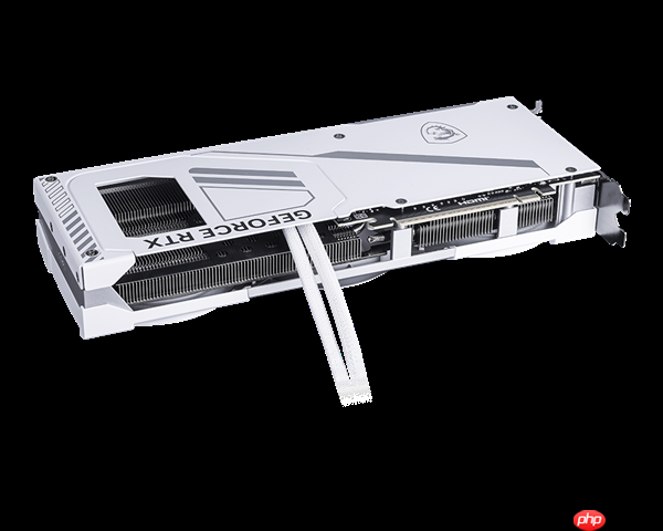 微星首款背插显卡发布：纯白、看不到一根线