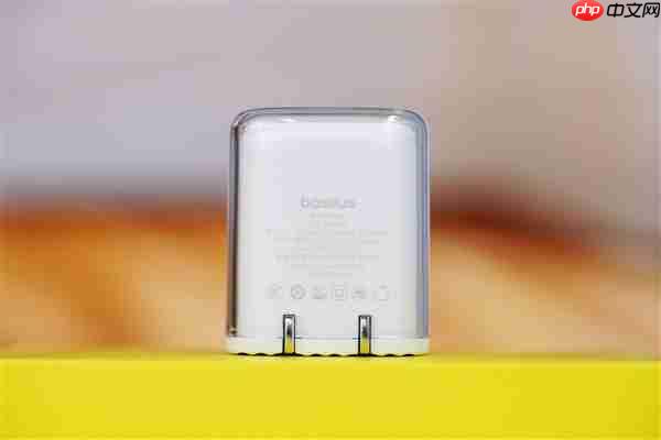 完美适配iPhone17全系快充！倍思同芯充Pro快充充电器套装图赏