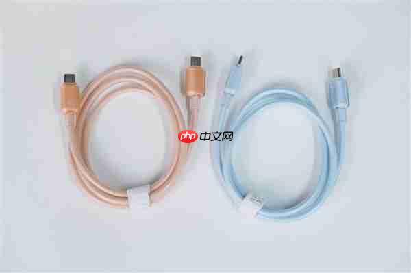 完美适配iPhone17全系快充！倍思同芯充Pro快充充电器套装图赏