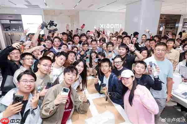 5999元起的小米17 Pro Max卖爆！卢伟冰：说明小米上探超高端赢得了认可