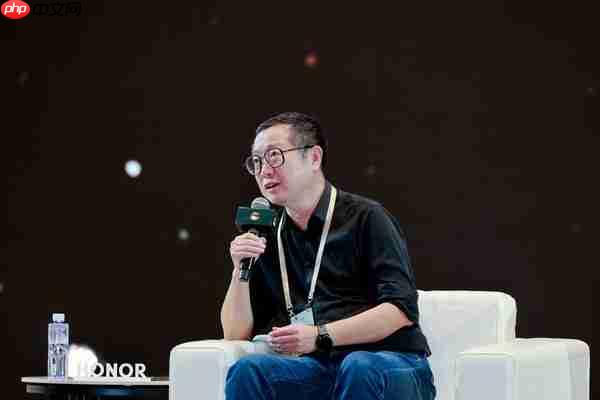 荣耀Magic 8系列AI智能体YOYO首次曝光 AI手机究极形态？