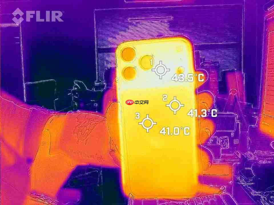 iPhone 17 Pro散热大幅改进!但依旧远远落后于安卓