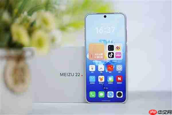 行业唯一四等边白面板！魅族22图赏