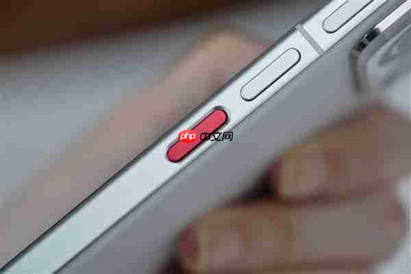 行业唯一四等边白面板！魅族22图赏