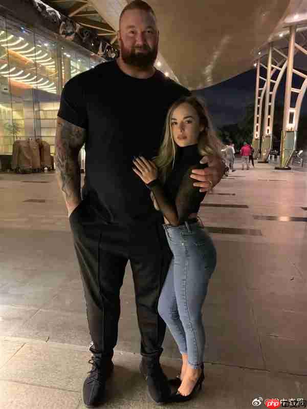 510公斤！《权力的游戏》魔山扮演者再创硬拉世界纪录