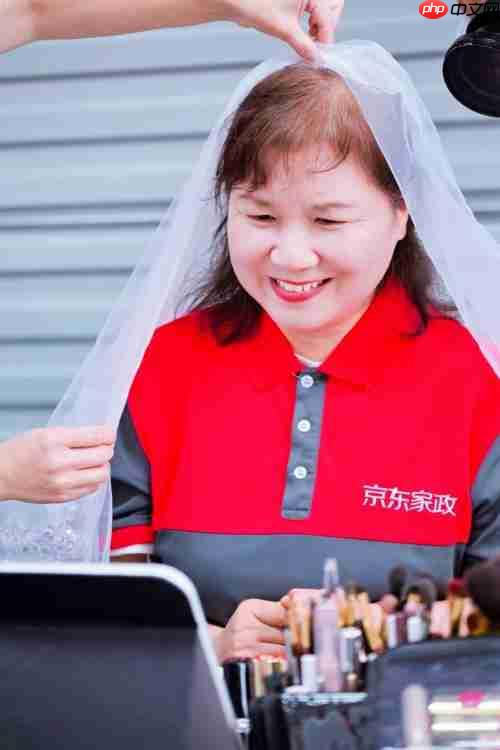 七夕礼物、免费上妆合照 京东家电家居爱心鹊桥站台为一线劳动者定格浪漫瞬间