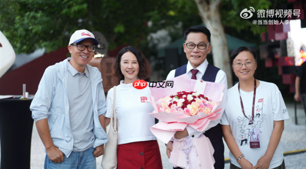 60岁李国庆晒婚礼嘉宾视频:张朝阳、俞敏洪等出席