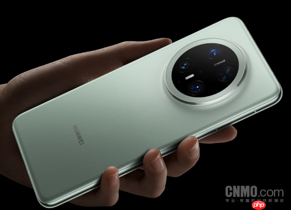 华为Mate 80 Pro AI渲染图曝光:渐变机身+后置六摄?