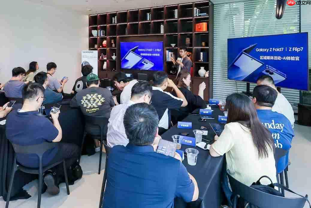 多模态AI+折叠形态！三星Galaxy AI体验沙龙速览