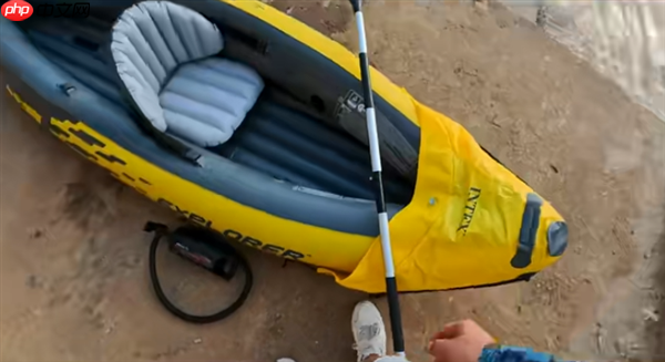 男子划船下班 25分钟车程划了3小时!家人:划得很好 下次别划了