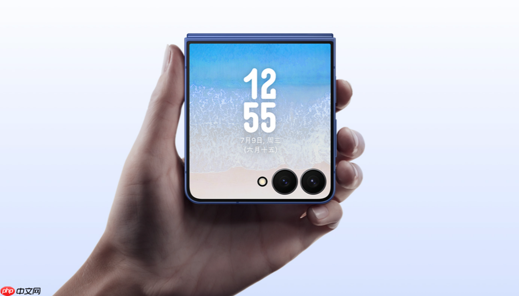 玲珑便携 轻巧随行 三星Galaxy Z Flip7焕新设计令体验跃升