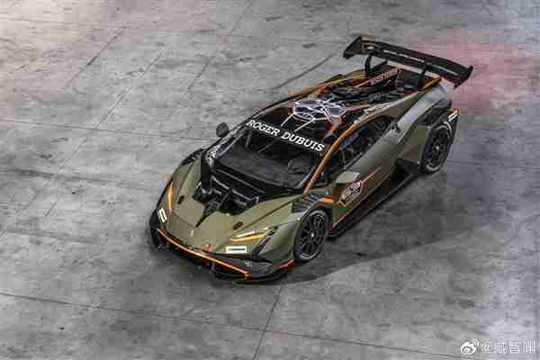 雷军晒RedmiK70至尊冠军版 颜色灵感来自兰博基尼赛车