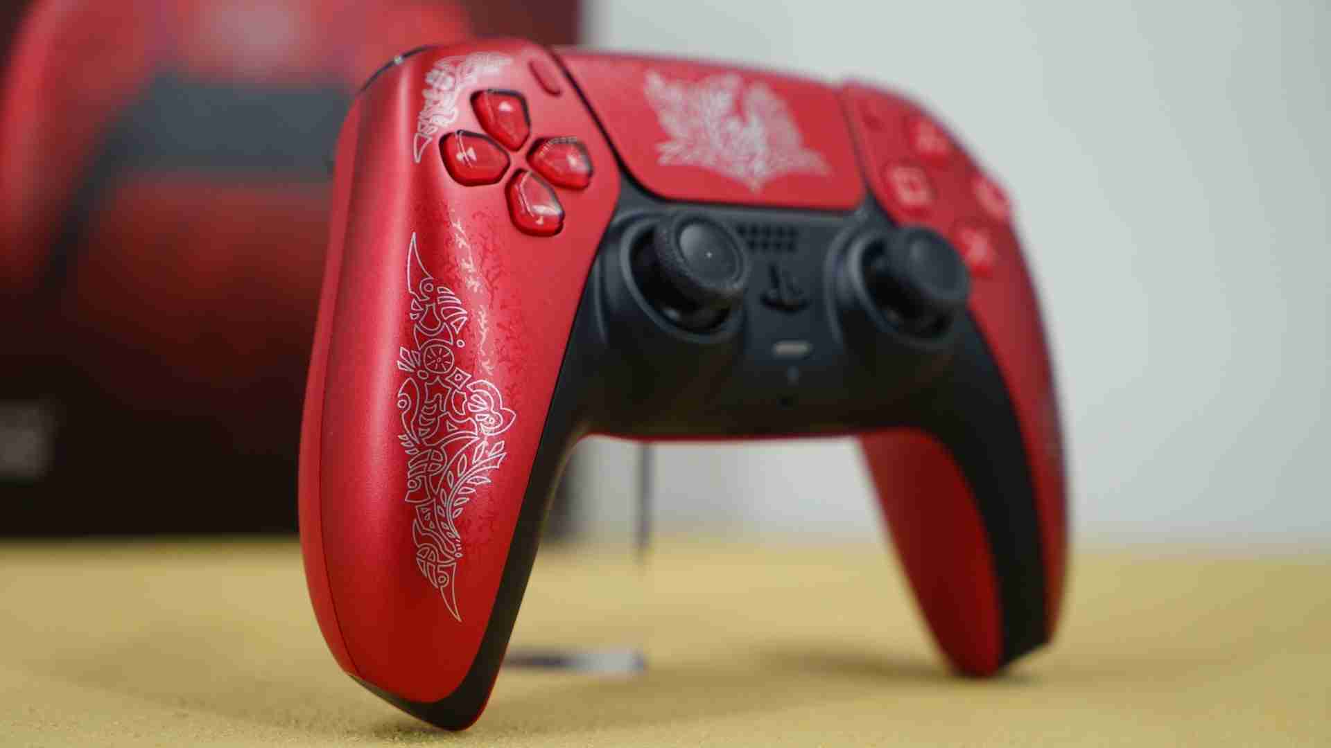 PlayStation《怪物猎人 荒野》联动限量PS5 DualSense手柄开箱图集