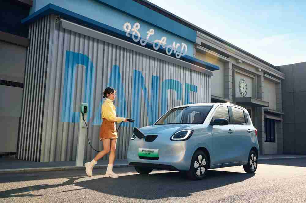 安全可靠三电扎实,宏光MINIEV四门版全方位守护出行