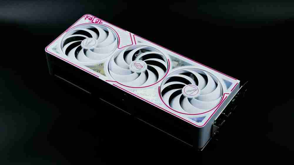 4K游戏的高端之选：七彩虹iGame GeForce RTX 5080 Ultra W OC 16GB开箱