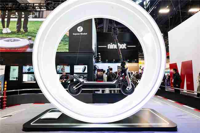 加强全球化产品布局,CES 2025九号新品引关注,成中国企业出海范例
