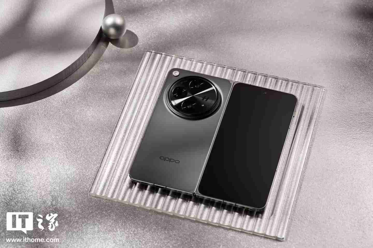 “全球最薄折叠旗舰”OPPO Find N5手机官宣二月见