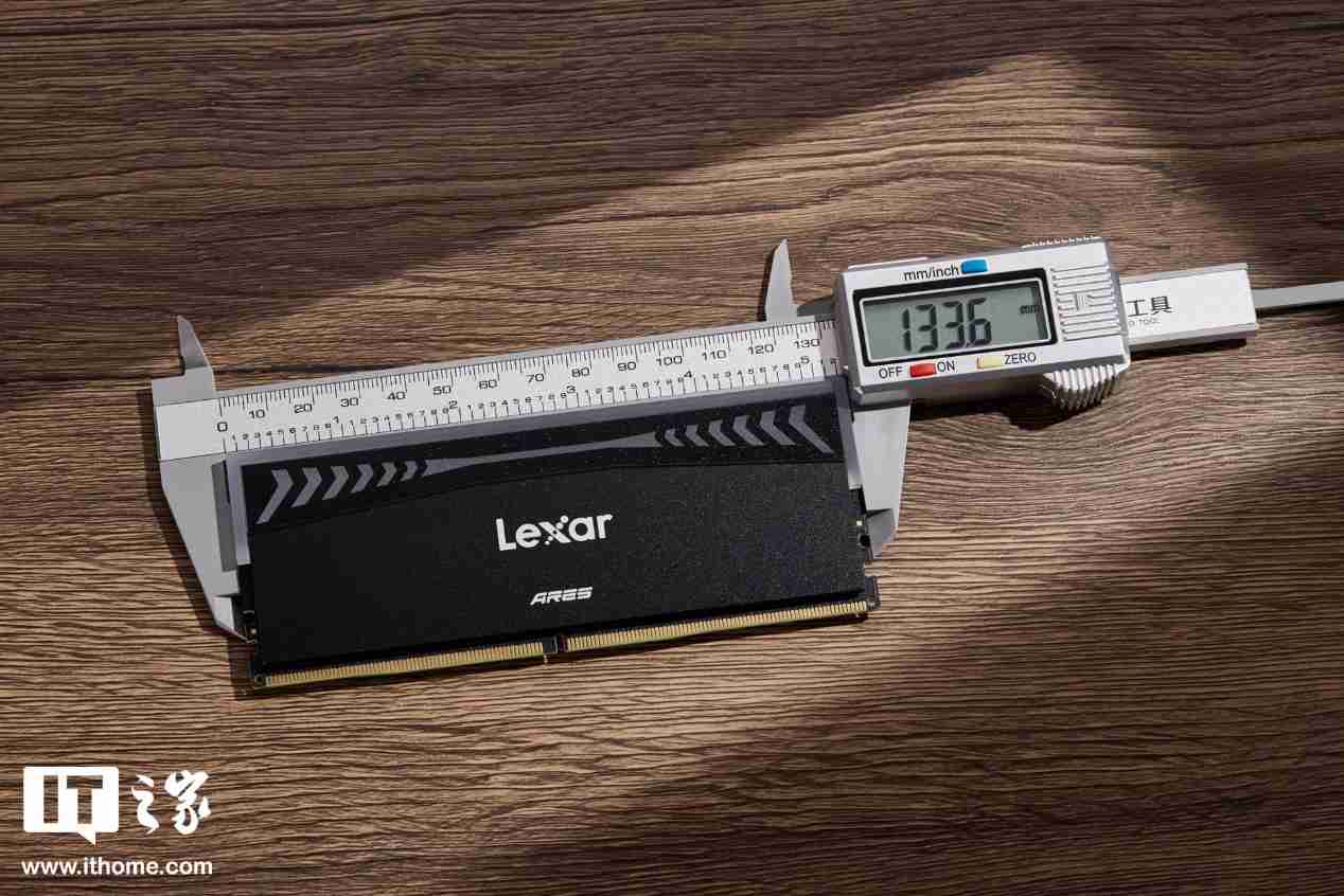 雷克沙战神之翼 ARES RGB DDR5 6000 C26 内存体验：超低时序 + 海力士颗粒认证，专为 AMD 平台打造