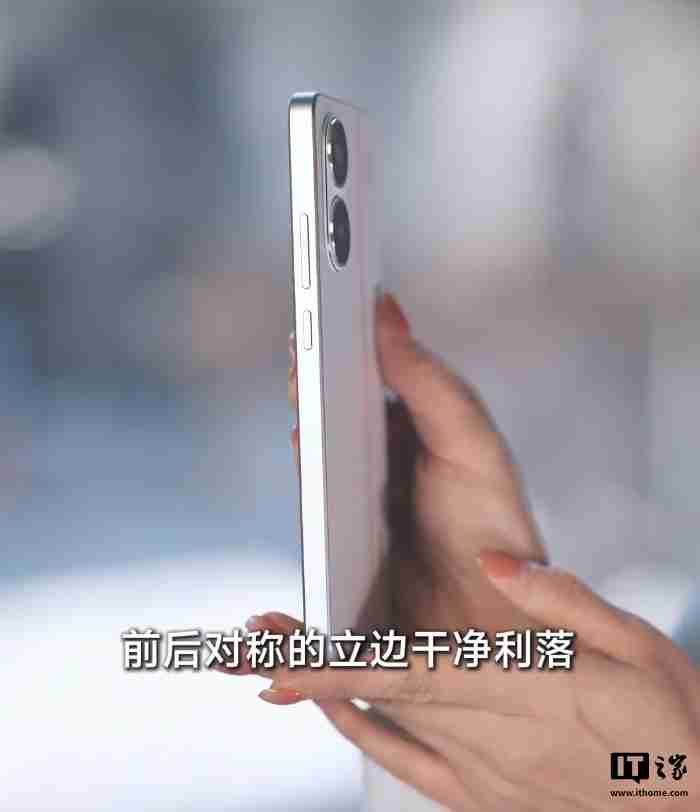 小米 REDMI 产品经理胡馨心开箱 Turbo 4 手机,明年 1 月 2 日发布