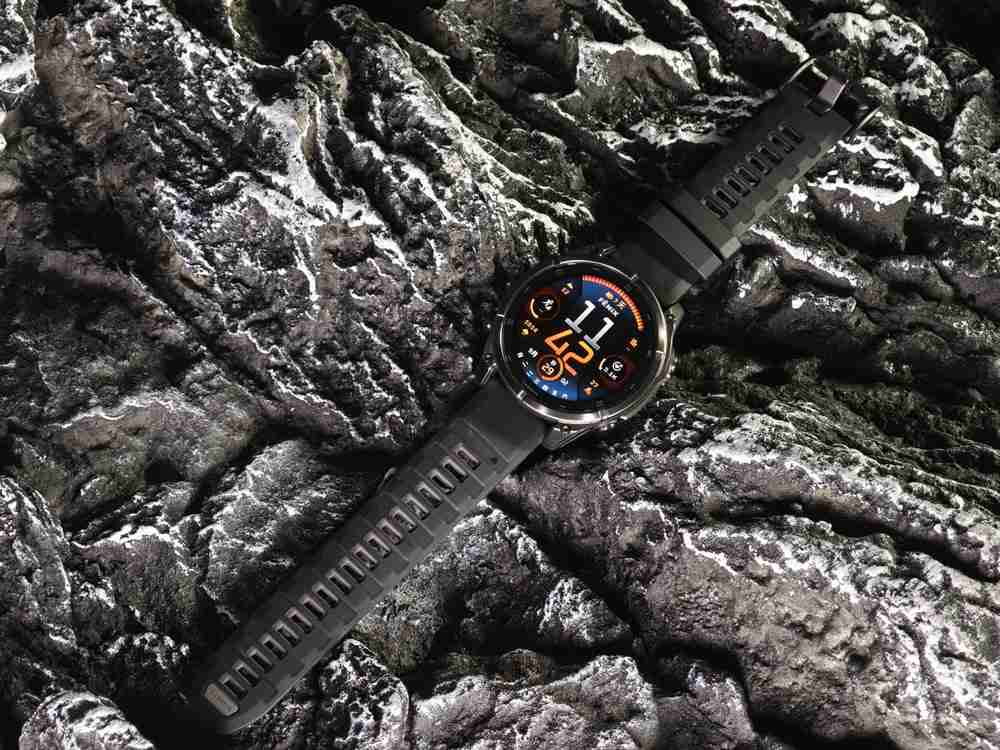 佳明Fenix 8 图赏:智能科技与户外运动的完美结合