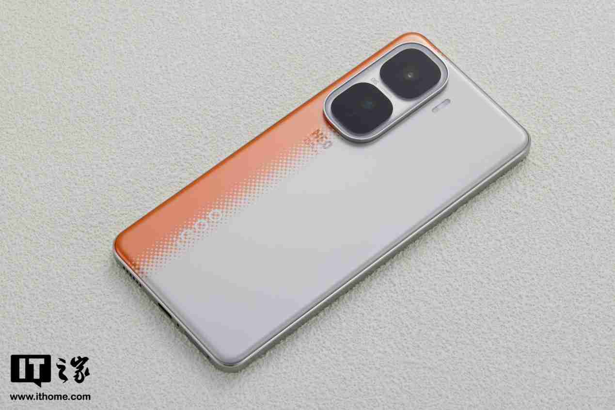 iQOO Neo10 / Pro 手机维修备件价格公布：显示屏优惠价 670 元起，电池 229 元