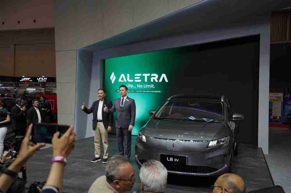 睿蓝汽车登陆东南亚市场,首款全球车睿蓝8在印尼首发亮相