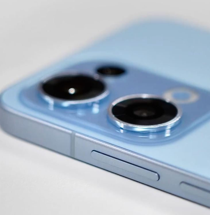 OPPO Reno 13 系列手机外观公布,代言人宋雨琦