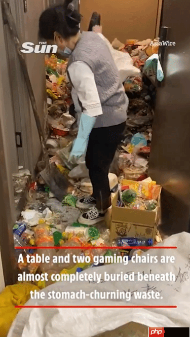 隔着屏幕都想吐！男子蜗居电竞酒店两年 垃圾堆一米高