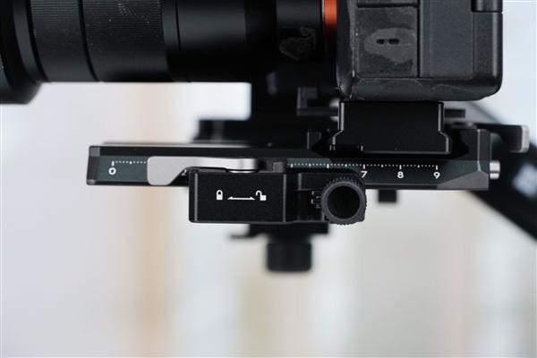 新一代相机增稳利器！大疆DJI RS 5手持云台稳定器图赏