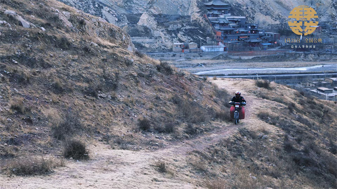 《年年岁岁》上映 关于时间与亲情的回望正式启程