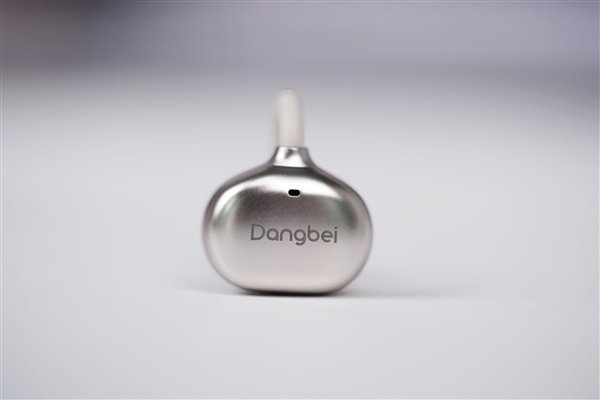 耳机盒居然带屏幕！999元当贝Air 1图赏